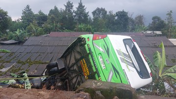 belajar-dari-kecelakaan-bus-masuk-jurang,-hati-hati-masuk-jalan-yang-asing