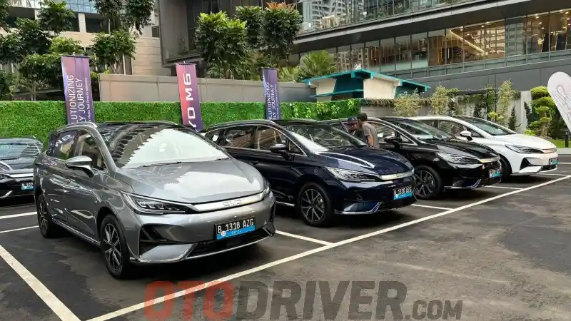 byd-m6-sudah-dipesan-1.400-unit,-varian-tengah-jadi-yang-paling-laris
