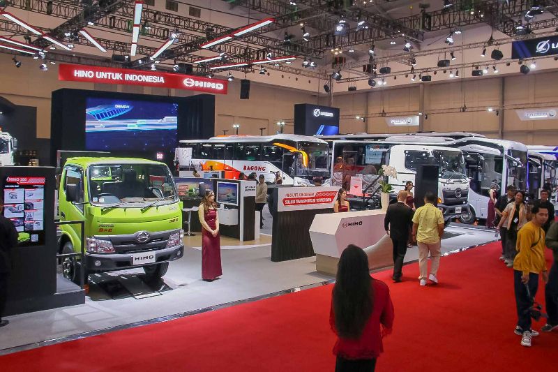 hino-mencatatkan-106-spk-di-giias-2024,-nilai-transaksi-ditaksir-rp-76-miliar