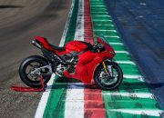 Review Ducati Panigale V4, Revolusi Teknologi Superbike Jalan Raya