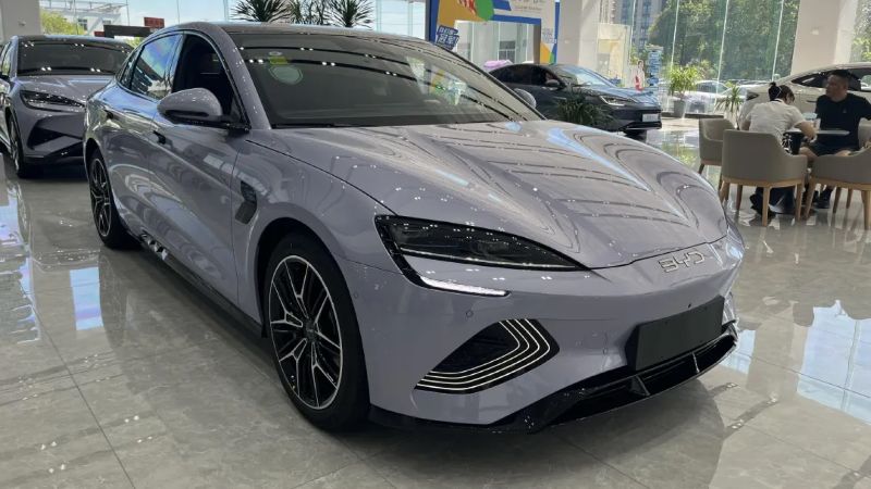 byd-seal-2025-melesat-0-100-km/jam-tetap-3,8-detik-tapi-kemampuan-adas-bertambah