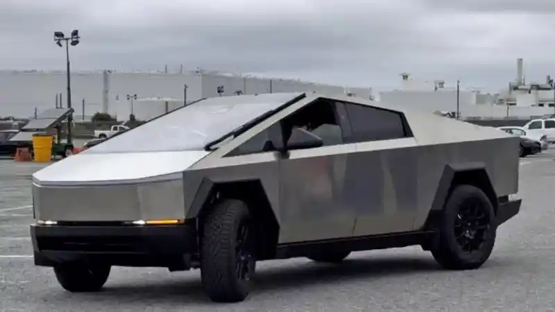 varian-termurah-cybertruck-diburu-konsumen-bikin-tesla-malah-stop-buka-pesanan,-ini-alasannya