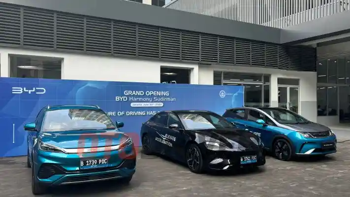 penjualan-ev-china-di-indonesia-capai-90%,-wuling,-byd-dan-neta-mendominasi