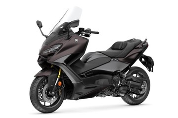 yamaha-tmax-tech-max-2025-meluncur-di-malaysia,-harga-rp-265-juta