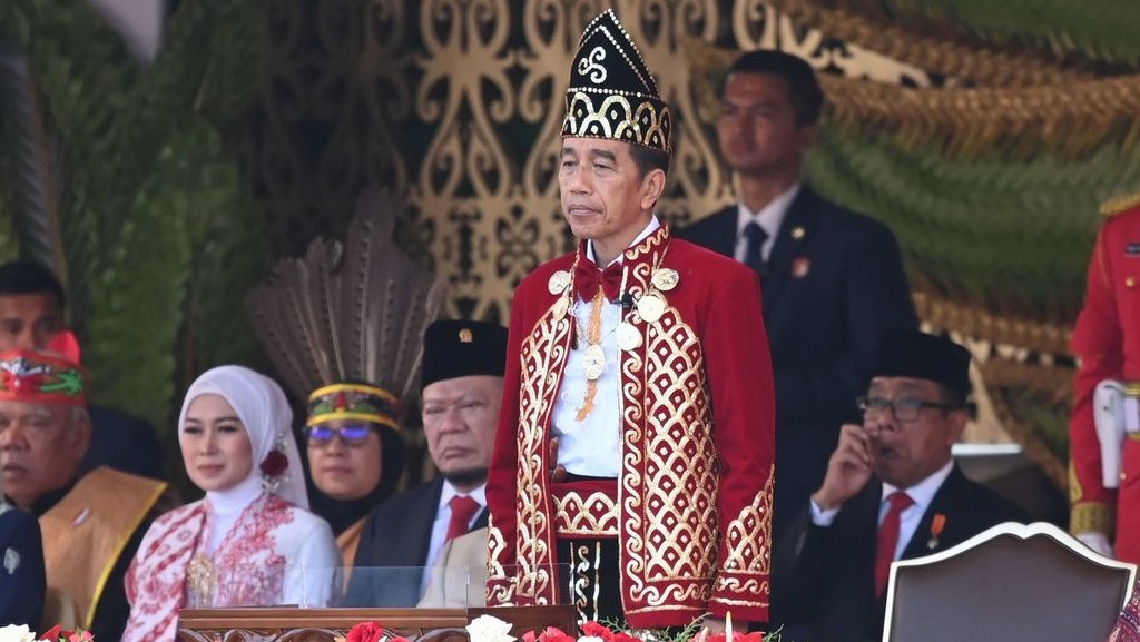 jokowi-soal-aturan-paskibraka-lepas-hijab:-tak-bisa-diseragamkan