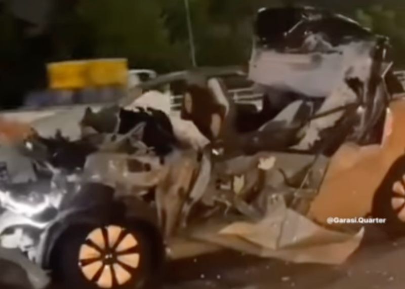 kecelakaan-pertama-wuling-bingou-ev,-bodi-atap-robek-parah