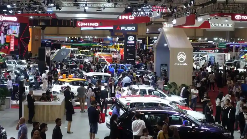giias-surabaya-2024,-lebih-semarak-diikuti-30-brand-otomotif