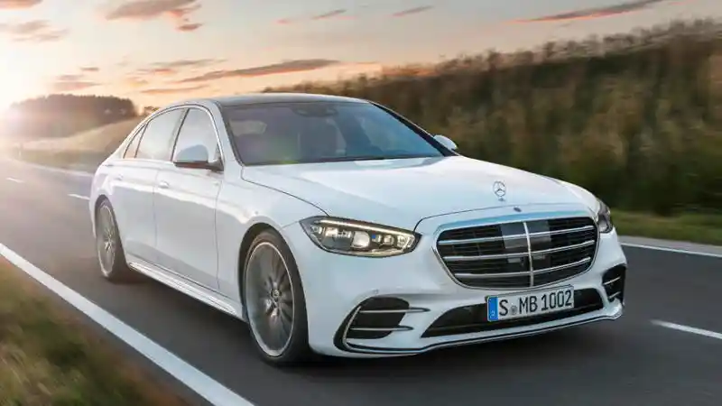 5-generasi-mercedes-benz-s-class-jadi-andalan-presiden-ri-dari-masa-ke-masa