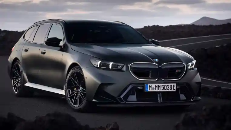 ini-dia-bmw-m5-touring-generasi-terbaru