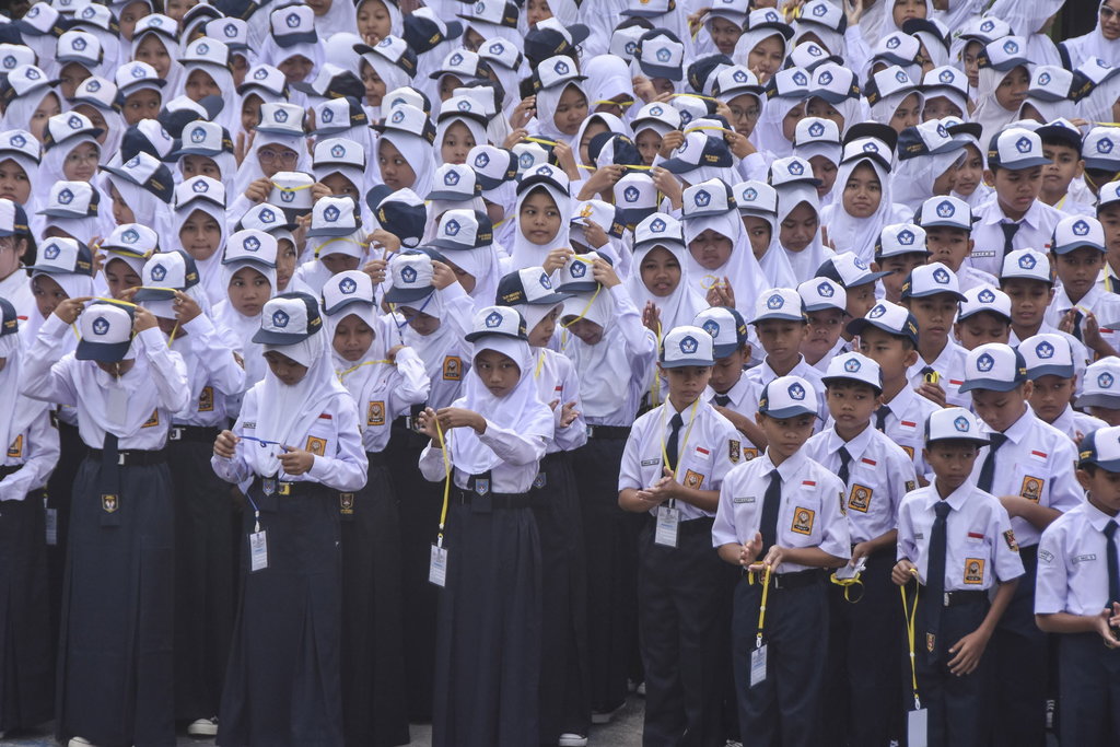 mengunggah-konten-sensual-siswi,-guru-smp-di-bali-ditegur