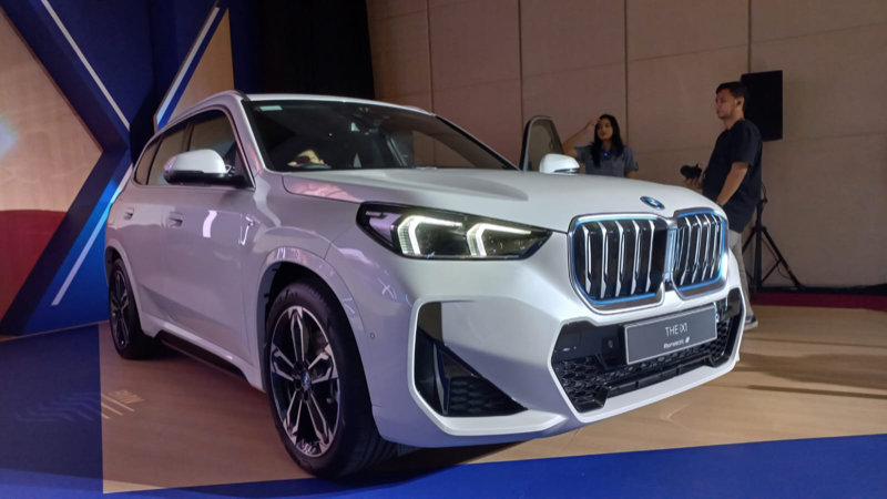 harga-mobil-listrik-bmw-bulan-agustus-2024,-termurah-rp-1,3-miliaran!