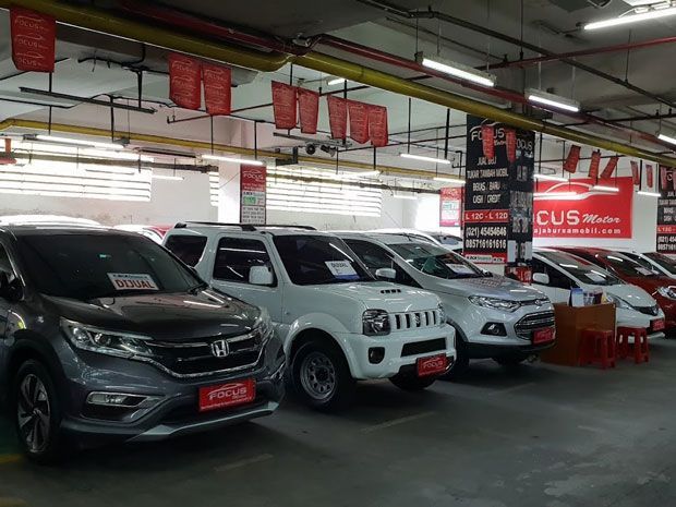 tak-cuma-mobil-baru,-penjualan-mobil-bekas-2024-juga-lagi-‘kurang-darah’