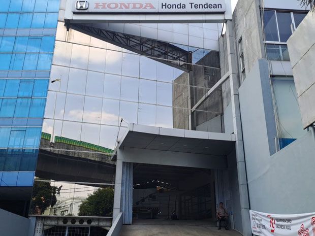 honda-buka-bengkel-bodi-dan-cat-ke-94-di-indonesia,-harganya-diklaim-kompetitif!