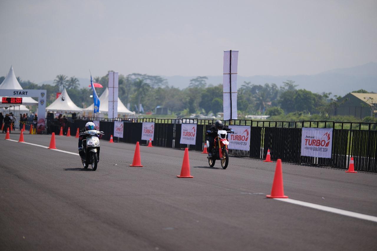 memasuki-putaran-final-pertamax-turbo-drag-fest-2024,-peserta-membludak!