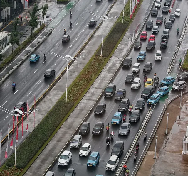 transportasi-&-perdagangan,-membantu-meningkatkan-pertumbuhan-ekonomi-sebesar-9,5%