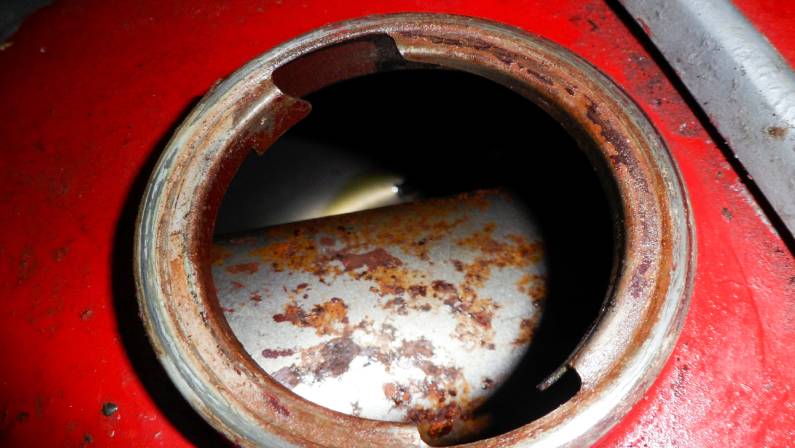 risiko-tangki-berkarat-untuk-motor-injeksi