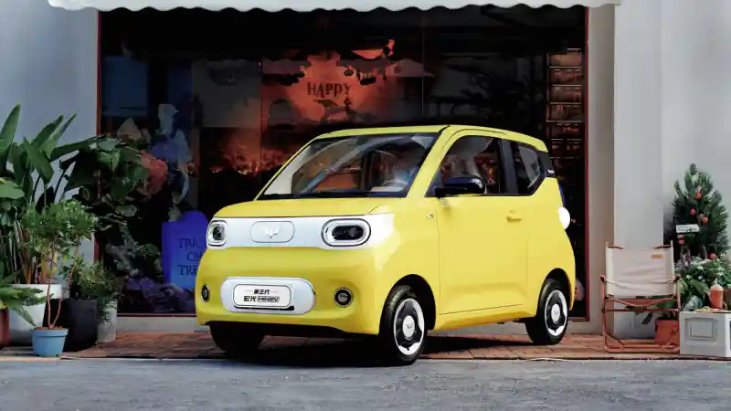 wuling-luncurkan-varian-baru-dari-hongguang-mini-ev,-harganya-rp-80-jutaan-saja