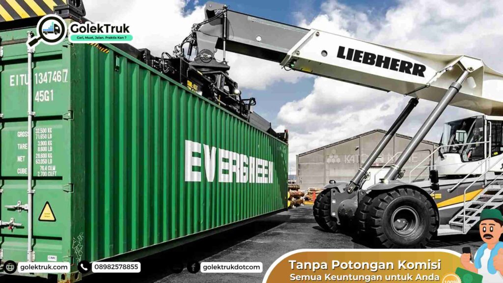 reach-stacker-adalah?-penjelasan-lengkap-dan-8-perbedaanya-dengan-forklift!