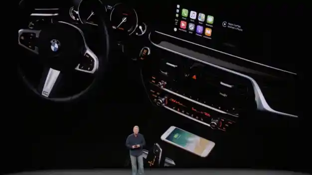 biasakan-tidak-menaruh-kunci-atau-uang-logam-di-wireless-charger-mobil