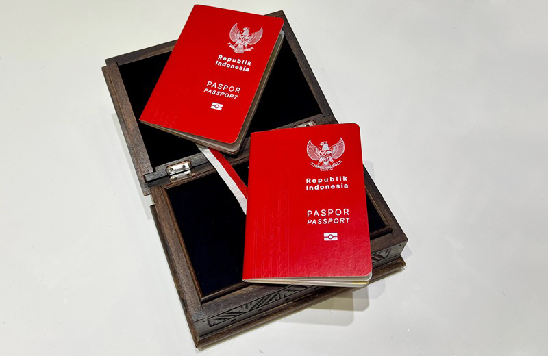 melihat-lebih-detail-desain-baru-paspor-indonesia