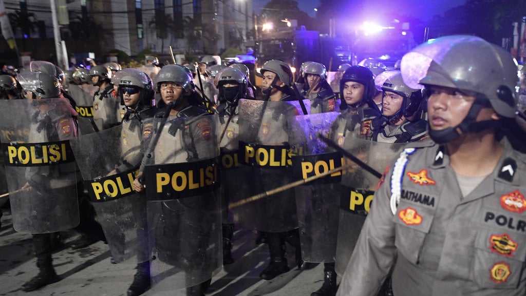 jokowi-minta-seluruh-pedemo-yang-ditangkap-polisi-dibebaskan