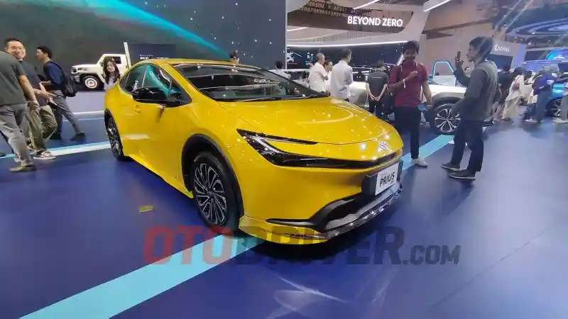 pesanan-all-new-prius-phev-masih-di-bawah-10-unit,-ini-tanggapan-toyota