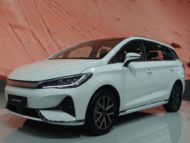 grab-beli-1.000-mobil-listrik-buat-taksi-online,-mayoritas-byd,-termasuk-mpv-m6