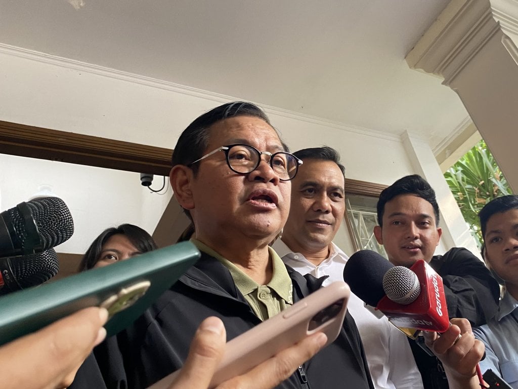 di-sela-kesibukan,-pramono-anung-temui-perwakilan-warga-jakarta