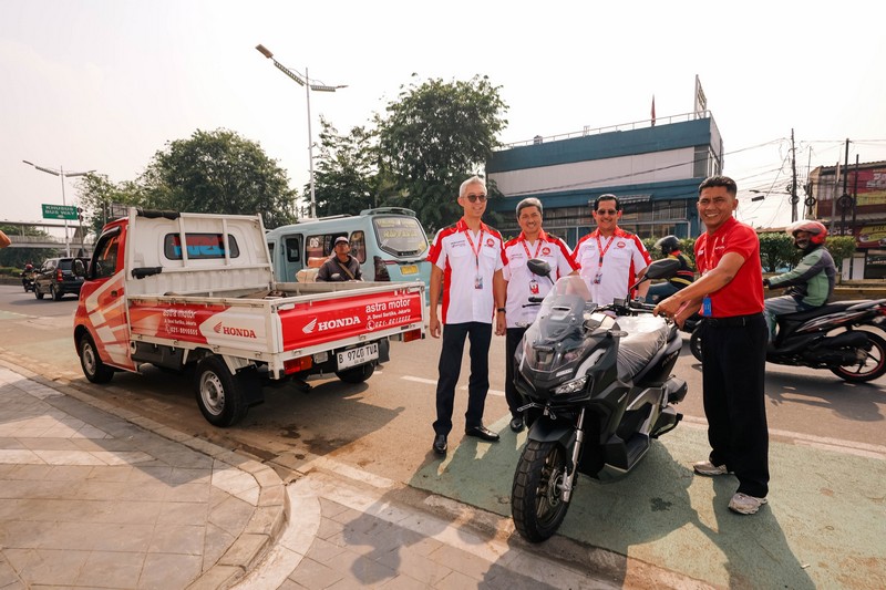 hari-pelanggan-nasional,-konsumen-sepeda-motor-honda-dapat-banyak-kejutan-brosis
