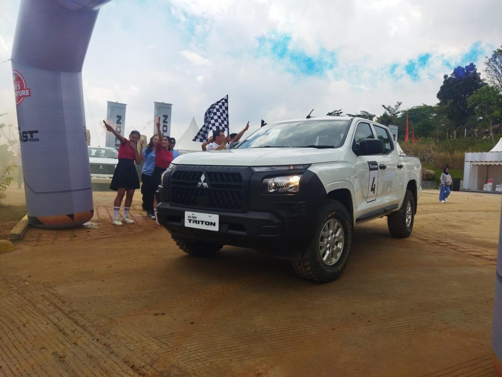 tes-langsung-mitsubishi-all-new-triton-di-habitat-aslinya