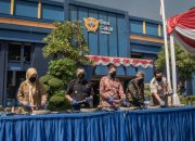 Bea Cukai Juanda Menghancurkan Barang yang Tidak Memenuhi Ketentuan Pembatasan Impor