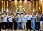 Pengusaha Jawa Timur Meminta Penundaan Aturan Logistik Halal