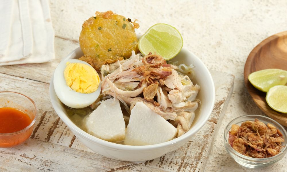 soto-banjar:-keunikan,-resep-autentik,-dan-tempat-terbaik-untuk-menikmatinya