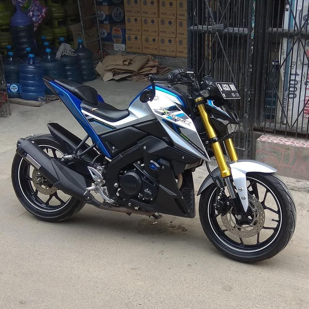 kelebihan-dan-kekurangan-yamaha-xabre,-naked-sport-dengan-desain-eksentrik
