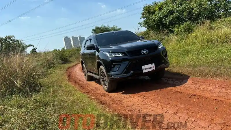 ini-kata-off-roader-indonesia-terhadap-peningkatan-suspensi-toyota-fortuner-facelift-2024
