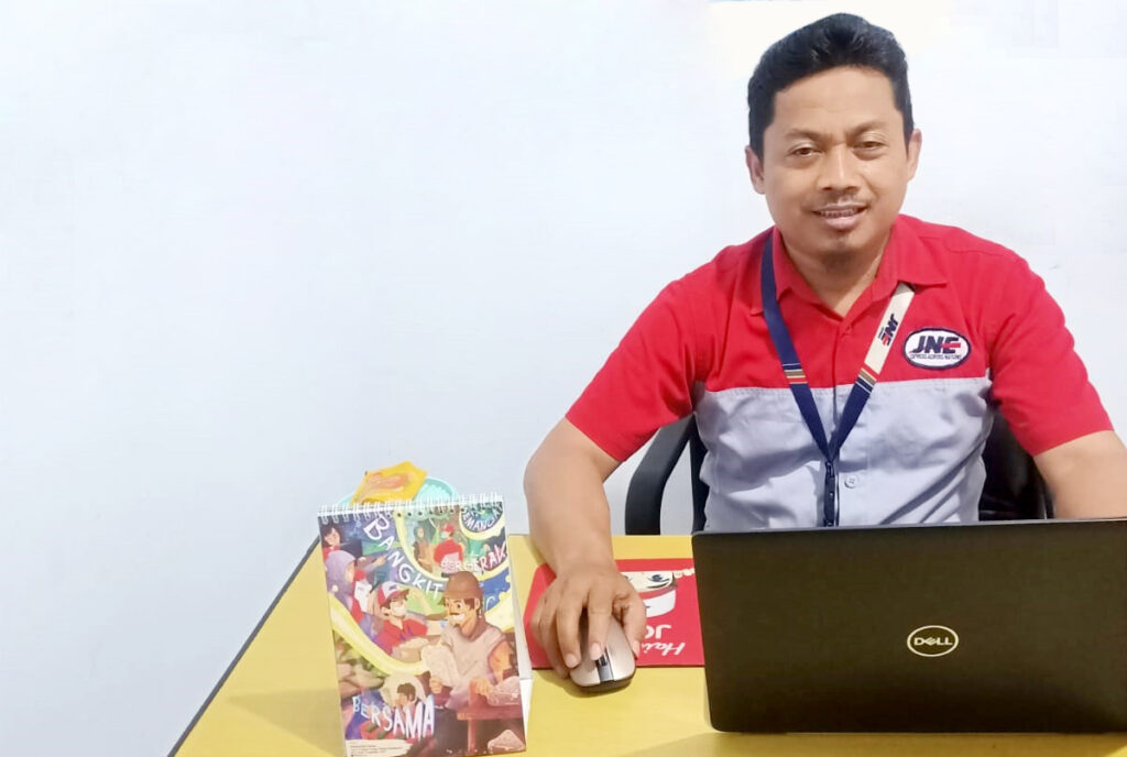 sriyoto,-saksi-sejarah-kejayaan-jne-di-kota-depok