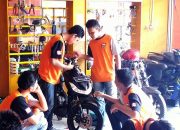 6 Cara Ganti Oli Motor yang Benar, di Rumah Saja!