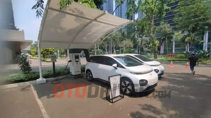 perkantoran-dan-hotel-di-china-mulai-larang-mobil-listrik-parkir-di-basement,-apa-penyebabnya?
