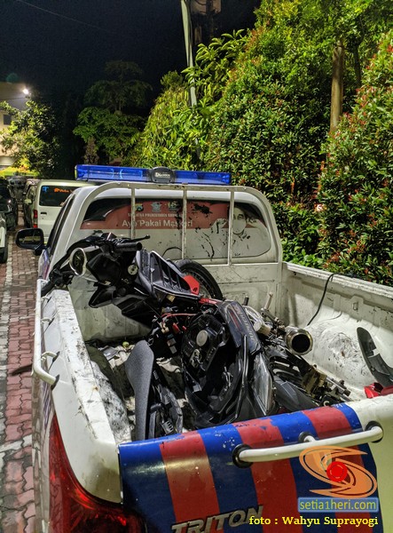 ambil-bekas-motor-kecelakaan-di-polisi-apakah-berbayar-?-yukk-simak-obrolan-warganet-berikut