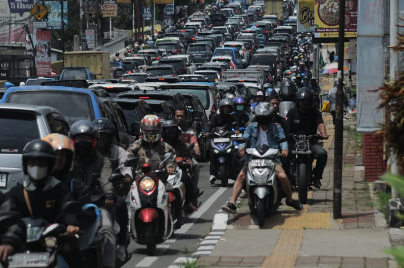 selain-jumlah-kendaraan-membludak,-ini-penyebab-utama-lain-dari-macet-horor-di-puncak-bogor