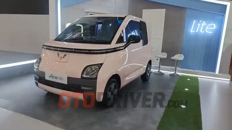 selisih-rp-11-jutaan,-wuling-air-ev-lite-kini-punya-opsi-long-range