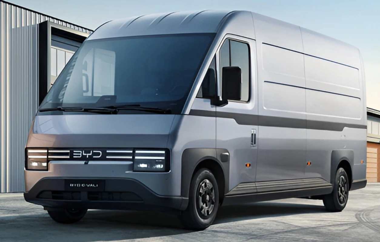 kenalin-nih-byd-e-vali,-van-listrik-rival-mercedes-benz-esprinter