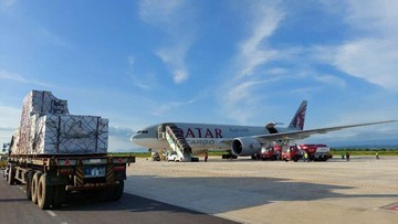 motogp-mandalika-2024-sepekan-lagi,-logistik-mulai-berdatangan