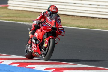 bagnaia-crash-salahkan-ban,-michelin-siap-turun-tangan