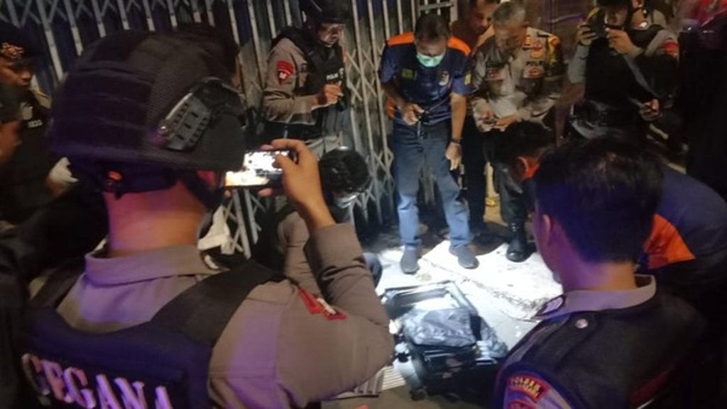 polisi-selidiki-temuan-koper-di-dekat-kompleks-kota-tua-jakarta