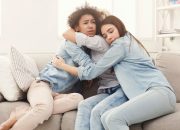 Menangis Membuatmu Pulih: Emosi & Perasaanmu Valid, Kata Studi