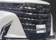 Makin Banyak Orang Kaya Beli Mobil Mewah
