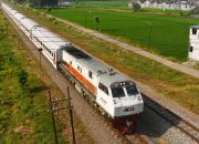 6 Perjalanan Kereta Tertunda Imbas Kecelakaan KA Taksaka vs Truk
