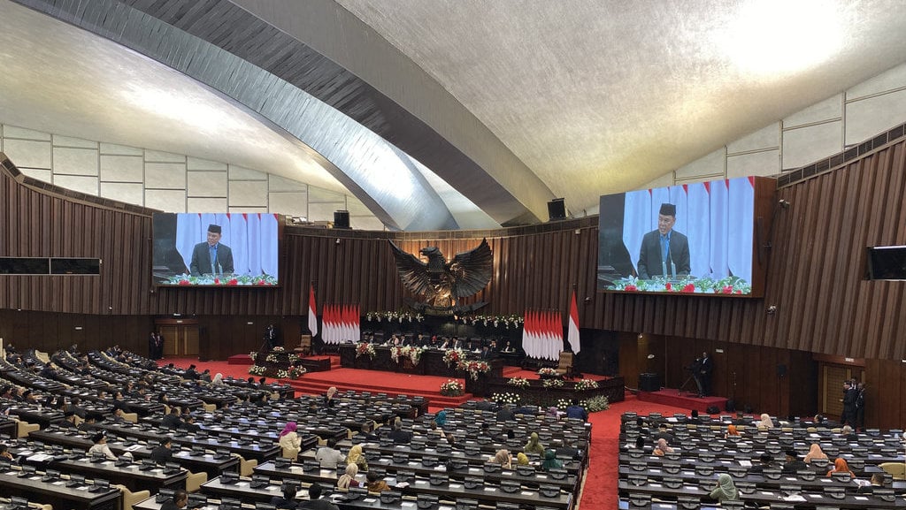 pantun-bamsoet-di-sidang-terakhir-mpr-singgung-pohon-beringin