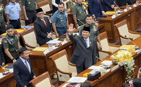 prabowo-hadiri-rapat-kerja-terakhir-sebagai-menhan-di-dpr-ri